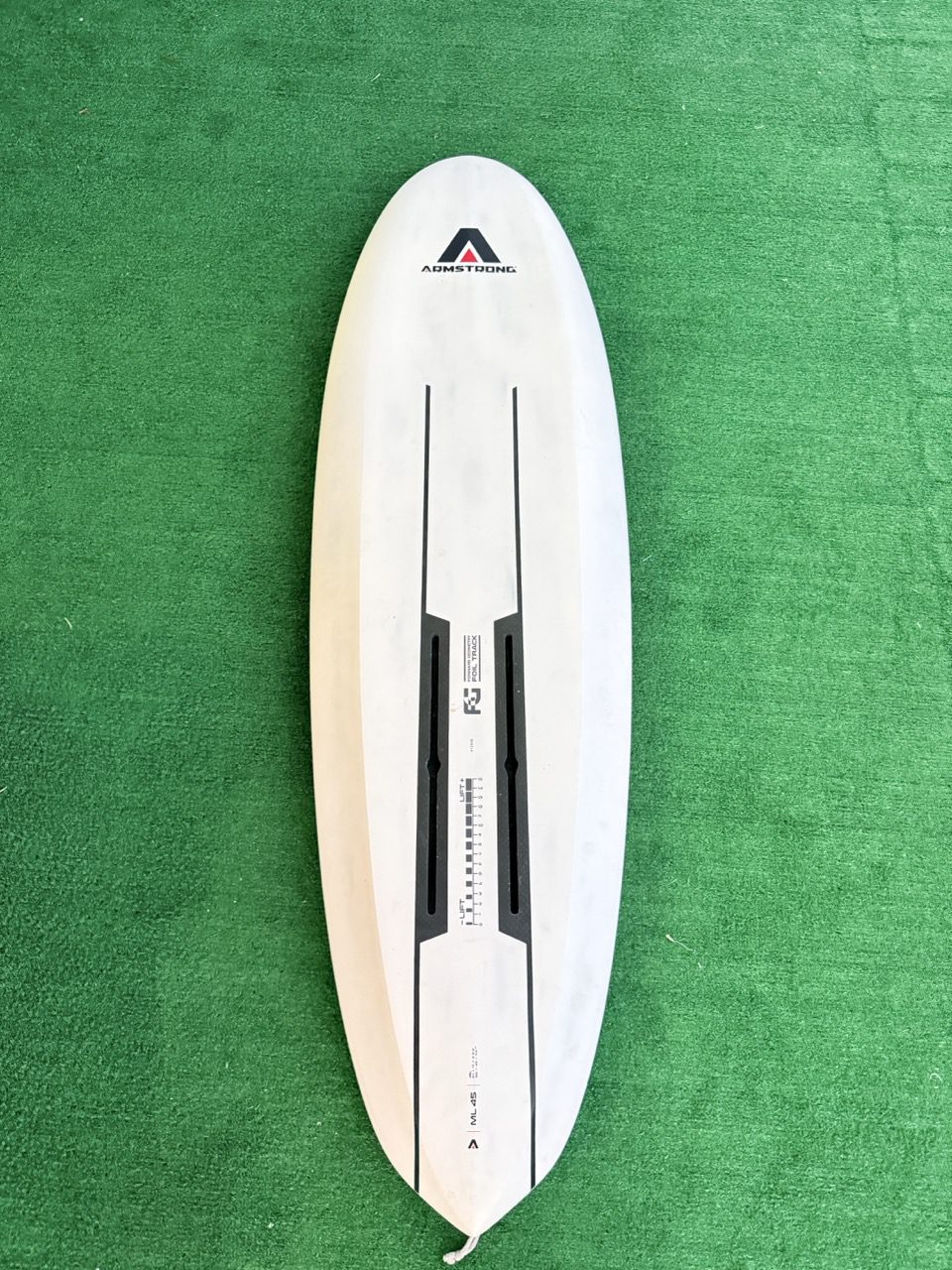 Used Armstrong Midlength 45 Liter Board - Image 7