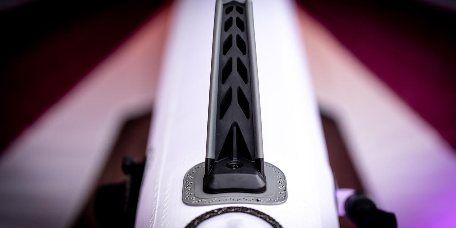 2027 Cabrinha Mantis Wing - keylock angled handle attachment