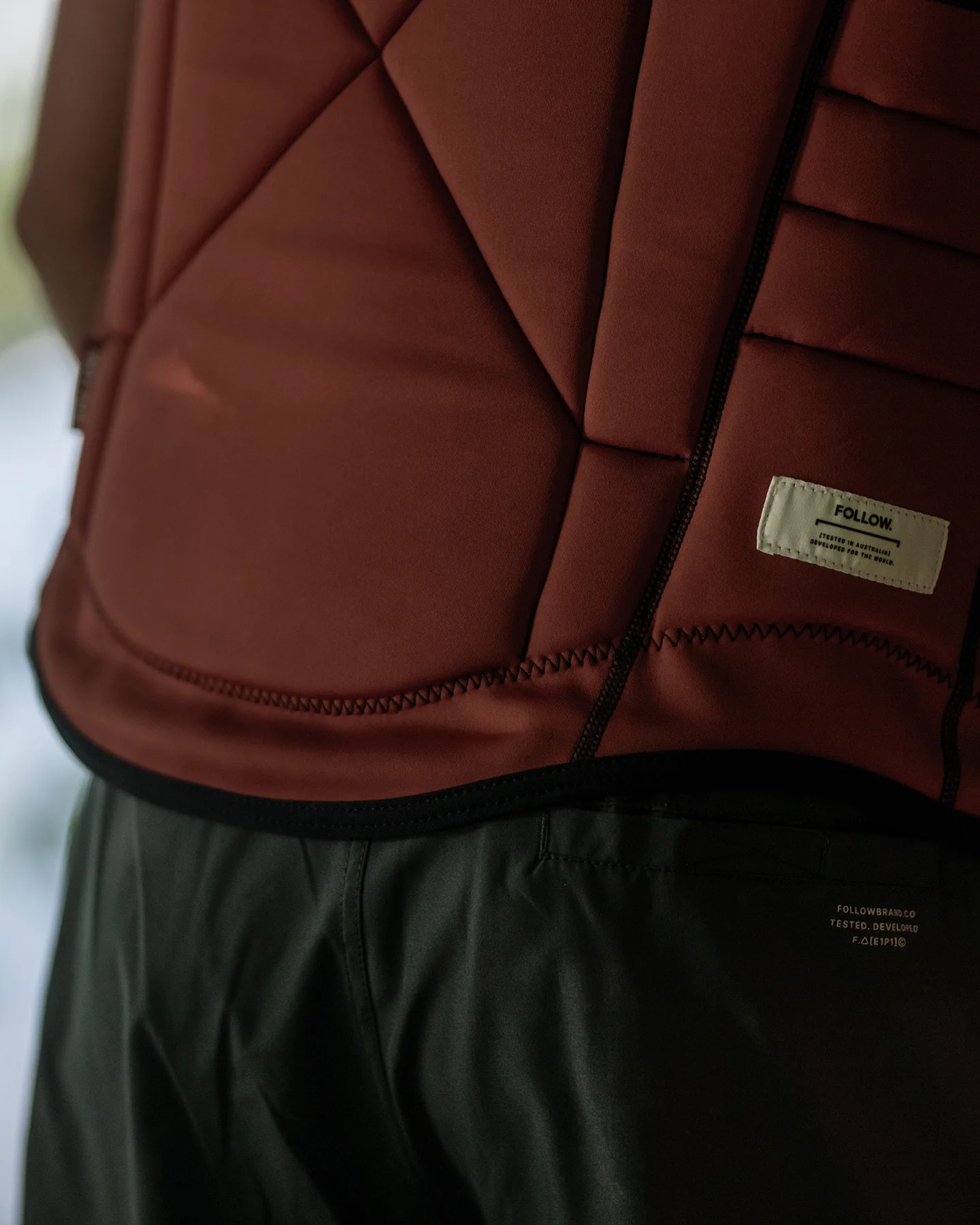 Follow Gratis Impact Vest - Image 6