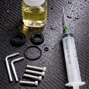 Lift Oil Change and Lip Seal Kit