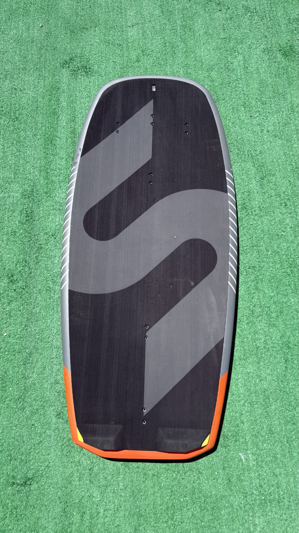 Used Slingshot Hope Craft V3 14L 100cm Foil Board - Image 5