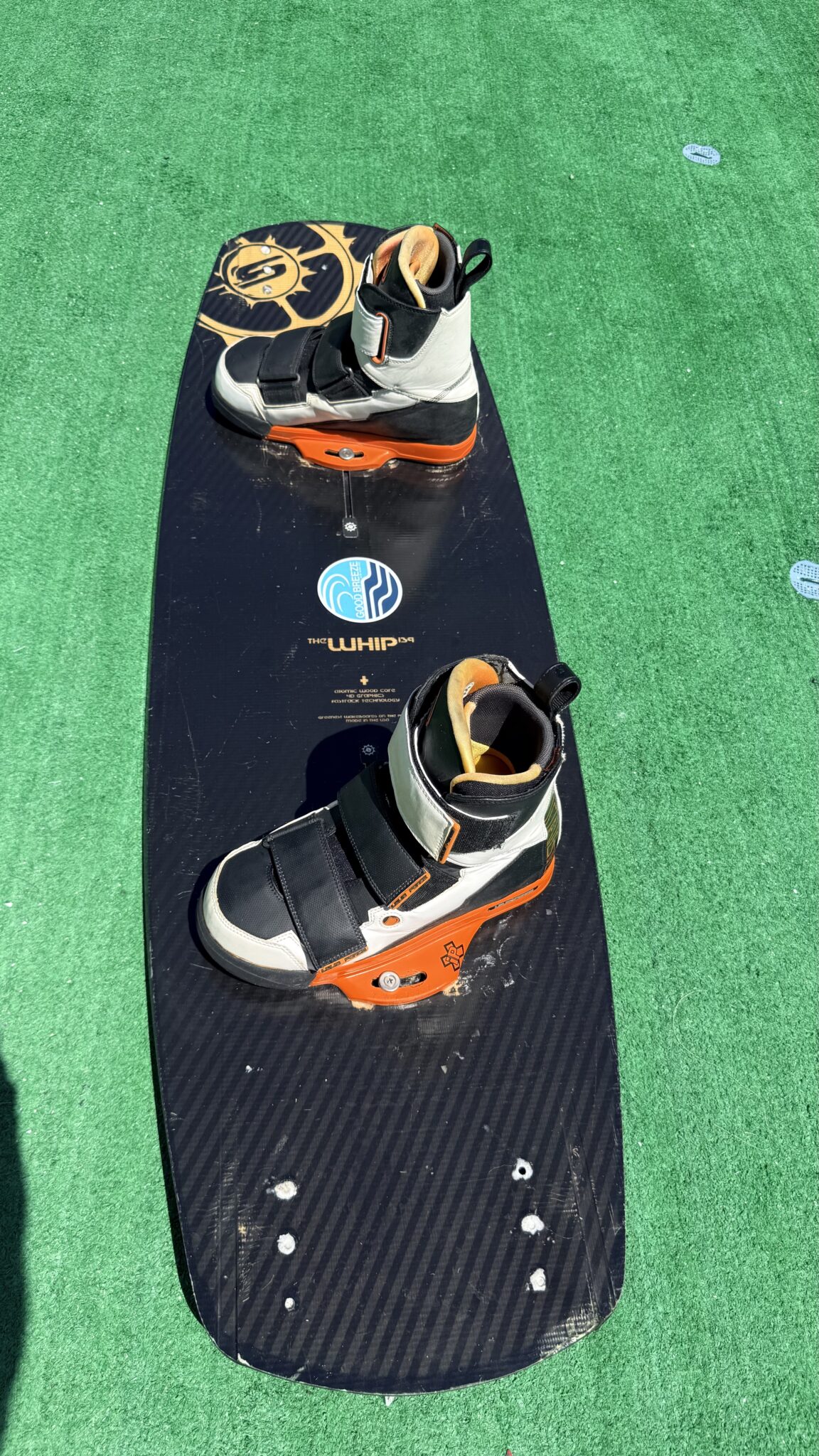 Used Slingshot The Whip 139 Wakeboard w/ LF Vantage Bindings - Image 5