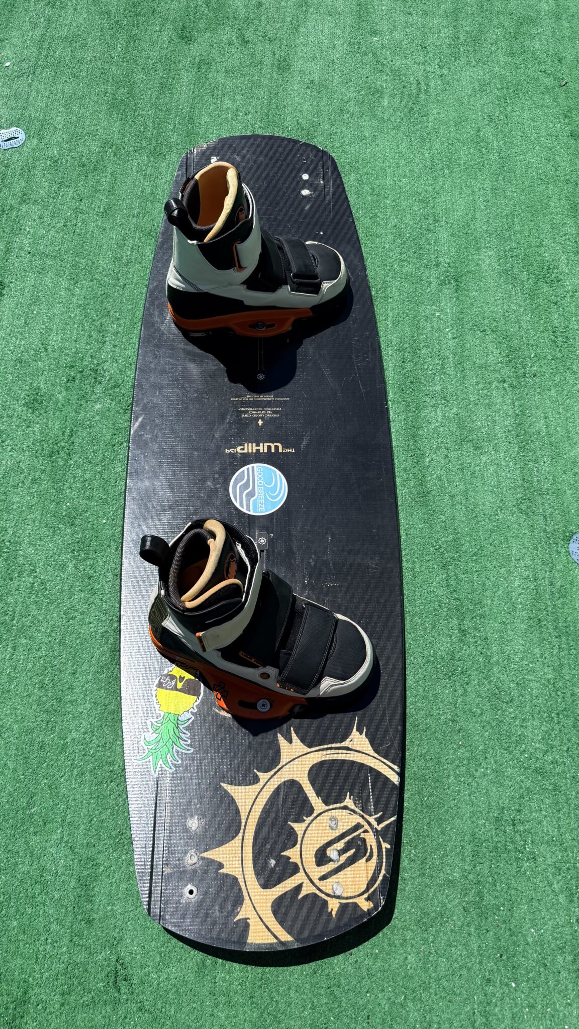 Used Slingshot The Whip 139 Wakeboard w/ LF Vantage Bindings - Image 6