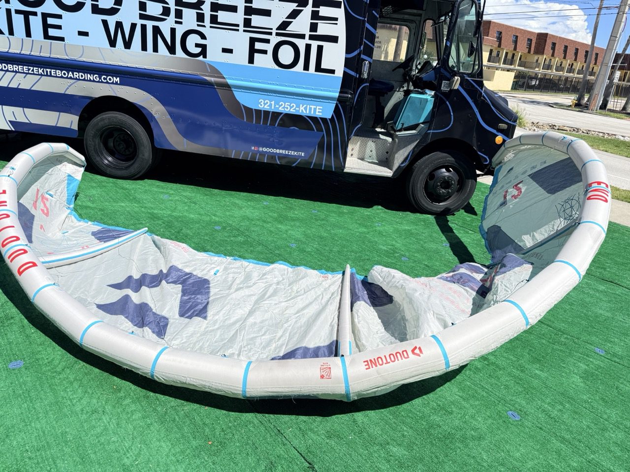 Used 2023 Duotone Evo 12m Kite - Image 2