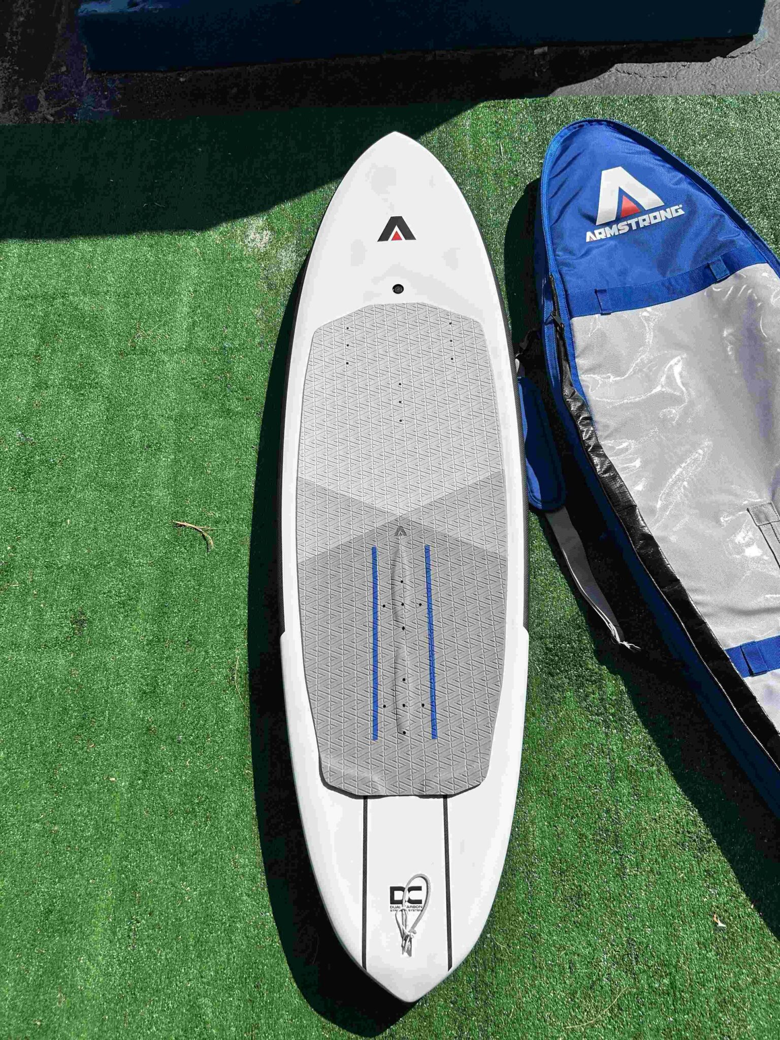 Used Armstrong Midlength FG Foil Board 5'5 55L - Image 13
